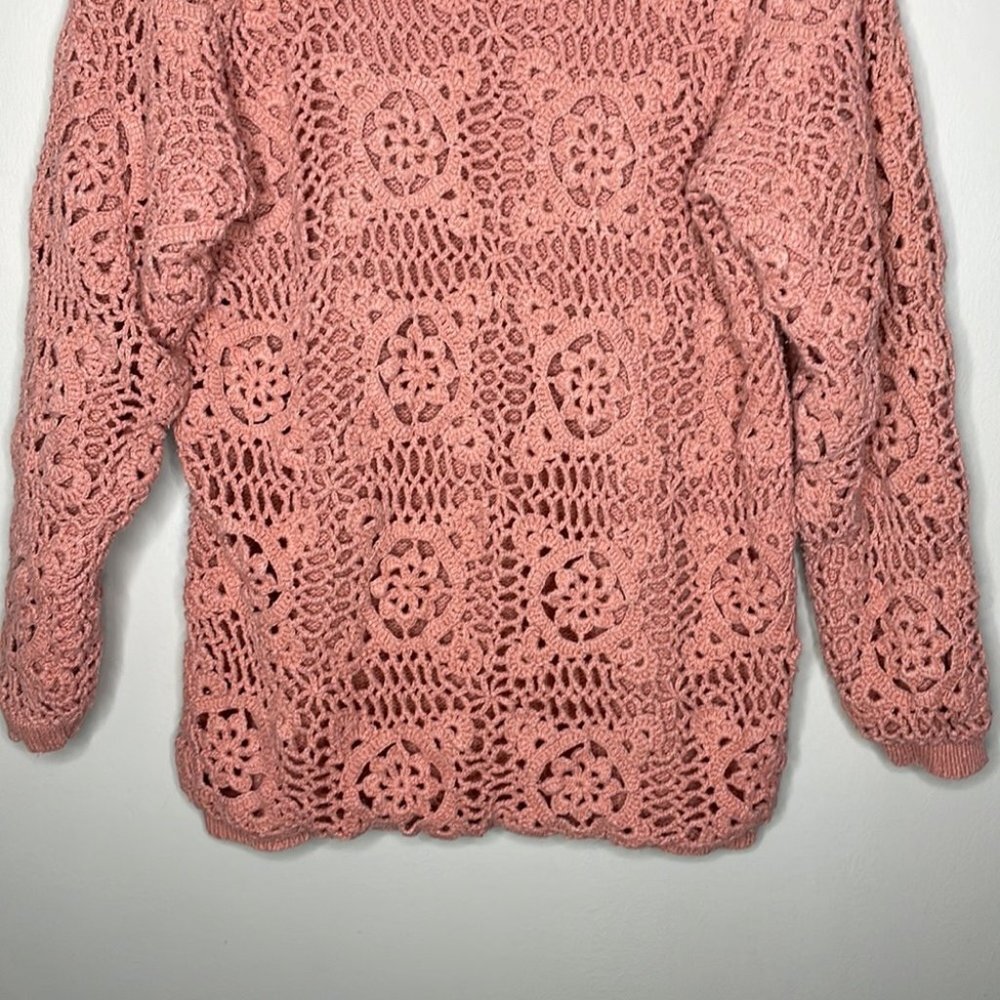 Vintage 90s Casual Corner Small Pink Dainty Crochet Knit Heavy Cozy Sweater - Picture 4 of 8